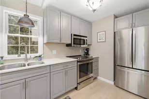 125 Montauk Rd, Narragansett, RI 02882 - Photo 9