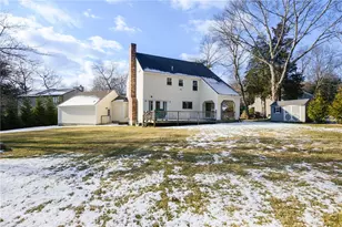 37 Aspen Ct, North Kingstown, RI 02852 - Photo 3