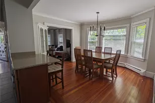16 Dartmouth St, Newport, RI 02840 - Photo 13