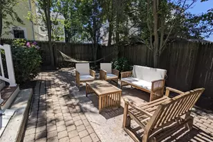 16 Dartmouth St, Newport, RI 02840 - Photo 3