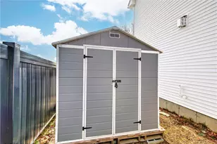 100 Priscilla Dr, Cranston, RI 02921 - Photo 47