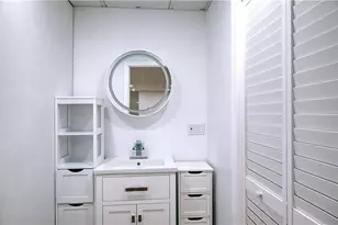 100 Priscilla Dr, Cranston, RI 02921 - Photo 43