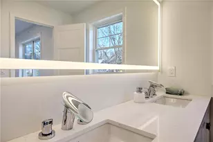 100 Priscilla Dr, Cranston, RI 02921 - Photo 33