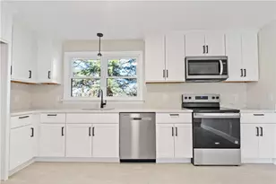 54 Doris Ave, Tiverton, RI 02878 - Photo 7