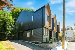 12 Daggett Ct, Providence, RI 02906 - Photo 37