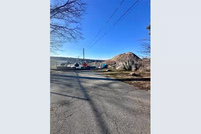 60 Nassau Street, Pawtucket, RI 02860 - Photo 13