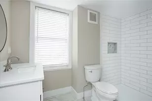 43 Farewell St, Newport, RI 02840 - Photo 13