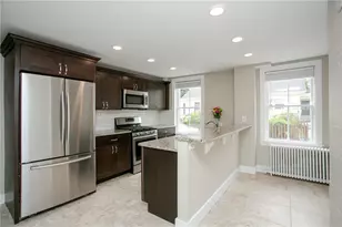 43 Farewell St, Newport, RI 02840 - Photo 3