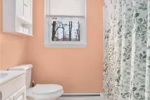 37 Washington St, North Providence, RI 02904 - Photo 17