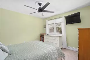 37 Washington St, North Providence, RI 02904 - Photo 19