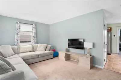 37 Washington Street, North Providence, RI 02904 - Photo 5