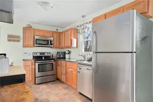 37 Washington St, North Providence, RI 02904 - Photo 13