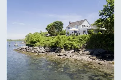 23 Avenue B, Jamestown, RI 02835 - Photo 1