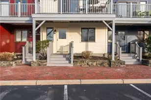 310 Swans Wharf Row, Newport, RI 02840 - Photo 23