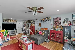 72 Hilltop Dr, North Providence, RI 02904 - Photo 37