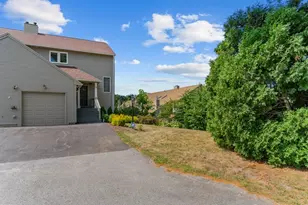 72 Hilltop Dr, North Providence, RI 02904 - Photo 3