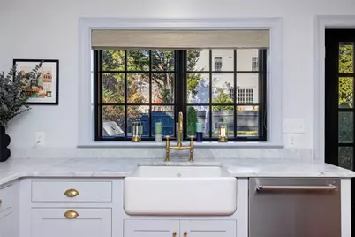 172 Williams Street, Providence, RI 02906 - Photo 17