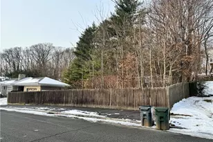 116 Longwood Ave, Providence, RI 02908 - Photo 1