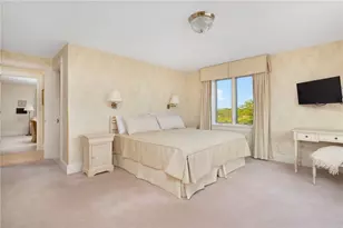 283 Ocean Ave, Newport, RI 02840 - Photo 17