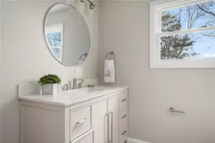 137 Bayview Ave, North Kingstown, RI 02852 - Photo 27