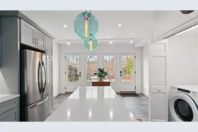 25 Post Road, Warwick, RI 02888 - Photo 19