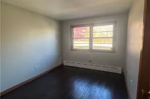 1639 Bulgarmarsh Rd, Tiverton, RI 02878 - Photo 17