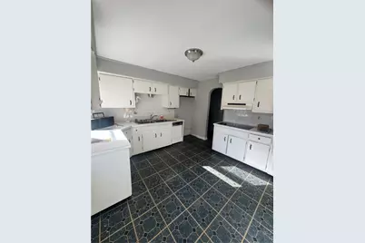 1639 Bulgarmarsh Road, Tiverton, RI 02878 - Photo 9