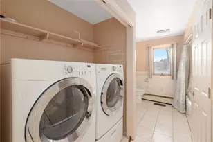 40 Kristen Ct, Warwick, RI 02888 - Photo 17