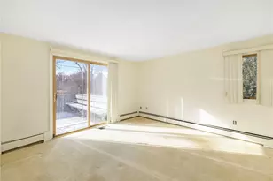 40 Kristen Ct, Warwick, RI 02888 - Photo 21