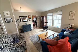 31 Stoney View Dr, Cumberland, RI 02864 - Photo 3