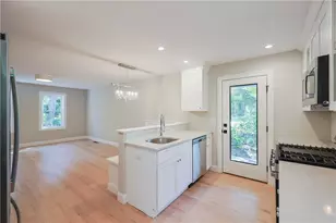 1808 Kingstown Rd, South Kingstown, RI 02879 - Photo 3