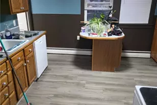 8 Racicot Ave, Webster, MA 01570 - Photo 9