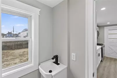 18 Huron Street, Warwick, RI 02889 - Photo 13
