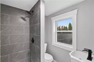 18 Huron St, Warwick, RI 02889 - Photo 11