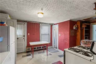 63 Lincoln Ave, Cranston, RI 02920 - Photo 45