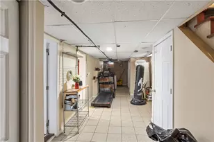 63 Lincoln Ave, Cranston, RI 02920 - Photo 43