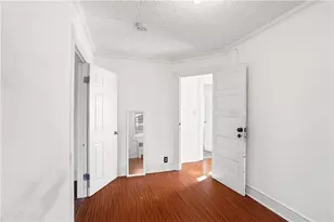 63 Lincoln Ave, Cranston, RI 02920 - Photo 39