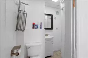 63 Lincoln Ave, Cranston, RI 02920 - Photo 17