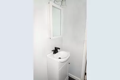 119 Edgeworth Avenue, Providence, RI 02904 - Photo 31