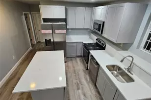 119 Oakland Ave, Providence, RI 02908 - Photo 3