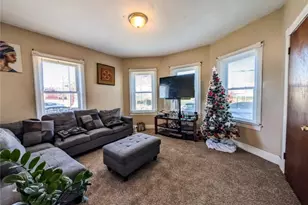 39 John St, Pawtucket, RI 02860 - Photo 11