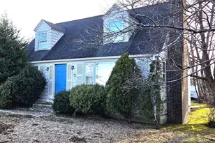 55 Cypress Dr, Cranston, RI 02920 - Photo 1