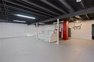 31 Chachapacassett Rd, Barrington, RI 02806 - Photo 33