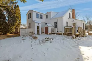 31 Chachapacassett Rd, Barrington, RI 02806 - Photo 39