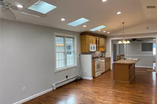 31 Washington St, North Providence, RI 02904 - Photo 11