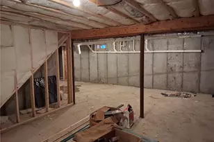 123 Edman St, Warwick, RI 02886 - Photo 11