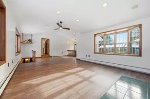 8 Meadow Ln, Coventry, RI 02816 - Photo 9