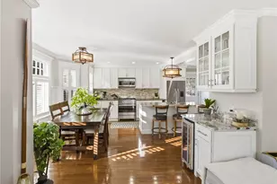 15 Vaughan Ave, Newport, RI 02840 - Photo 9