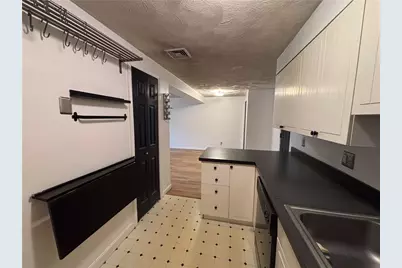 31 Devereux Avenue #101, Providence, RI 02909 - Photo 7