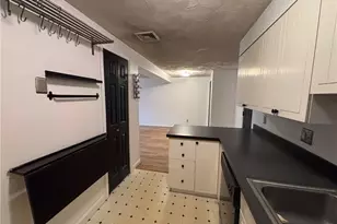 31 Devereux Ave, Providence, RI 02909 - Photo 7